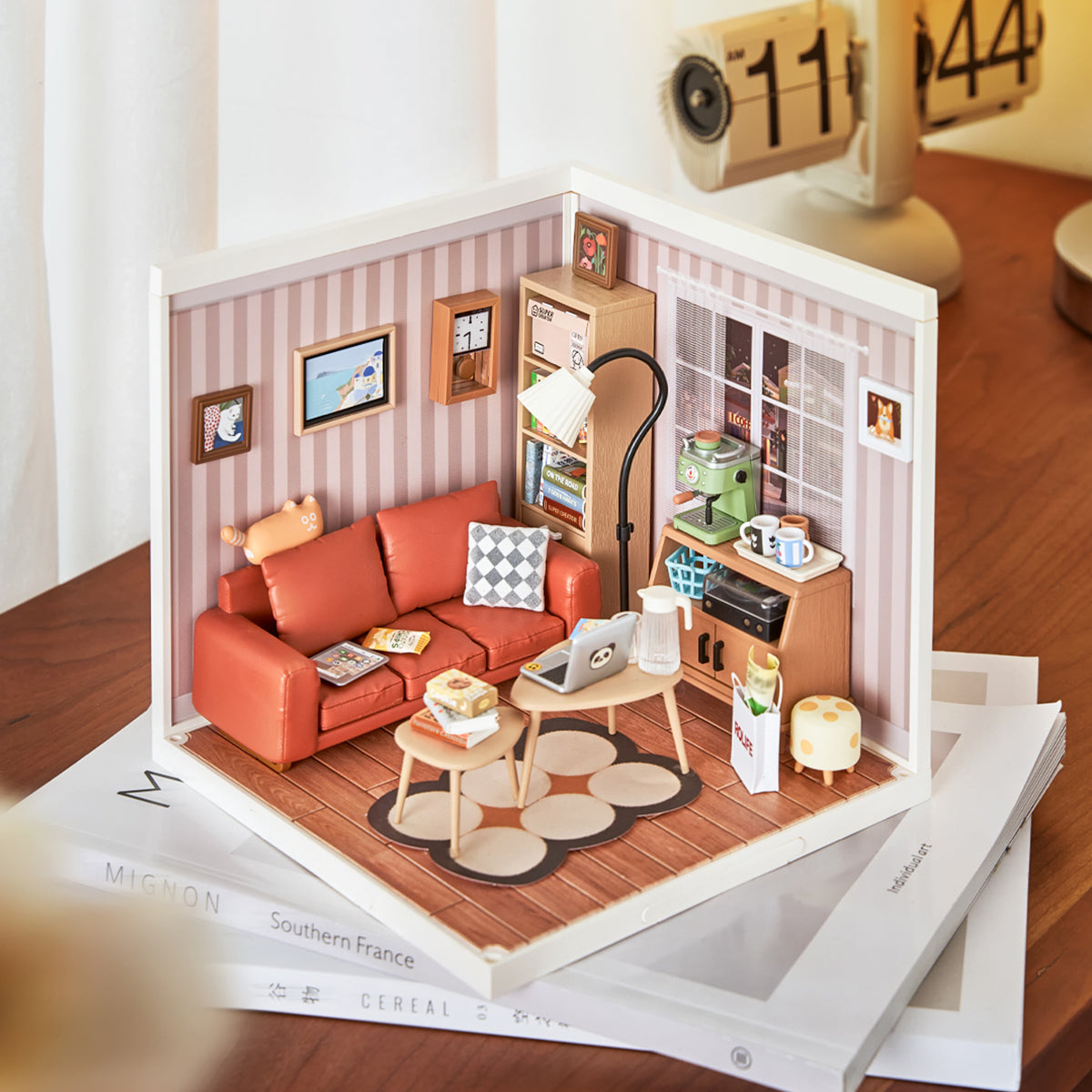 Rolife: Cozy Living Lounge - Super Creator Plastic DIY Miniature Puzzle