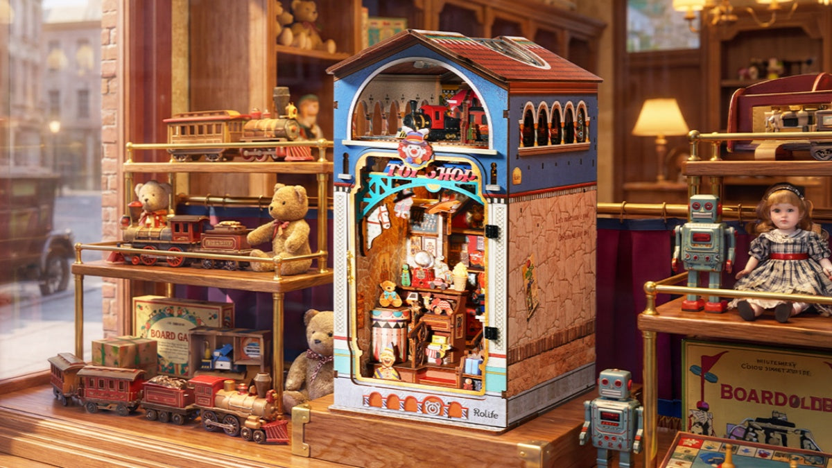 Rolife: Treasure Toy Shop DIY Book Nook Puzzle Kit - (TGB23)