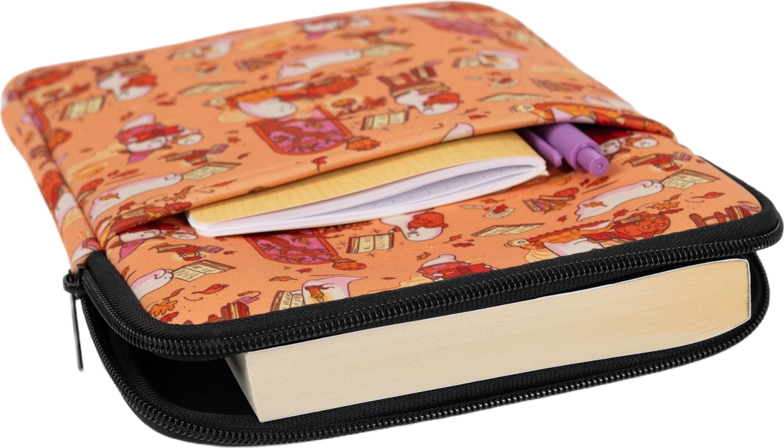 Kingdom of Threads: Reading Ghosties Book Sleeve (Large)