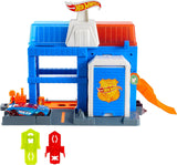 Hot Wheels: Downtown Police Tower Playset
