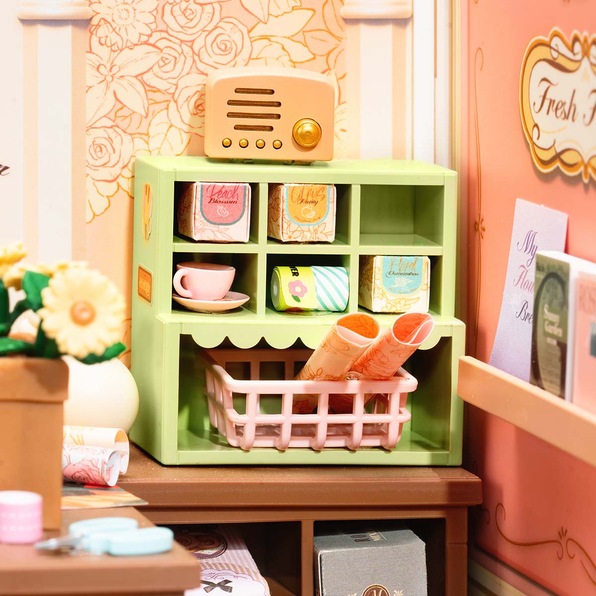 Rolife: Fresh Flower Shop - Super Creator Plastic DIY Miniature Puzzle
